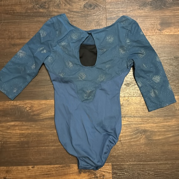 Danskin Dance Leotard Women’s Petite 0-2 - Picture 2 of 4